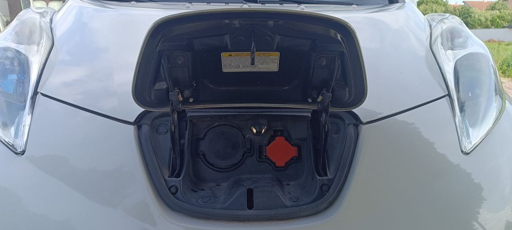 Продам Nissan Leat