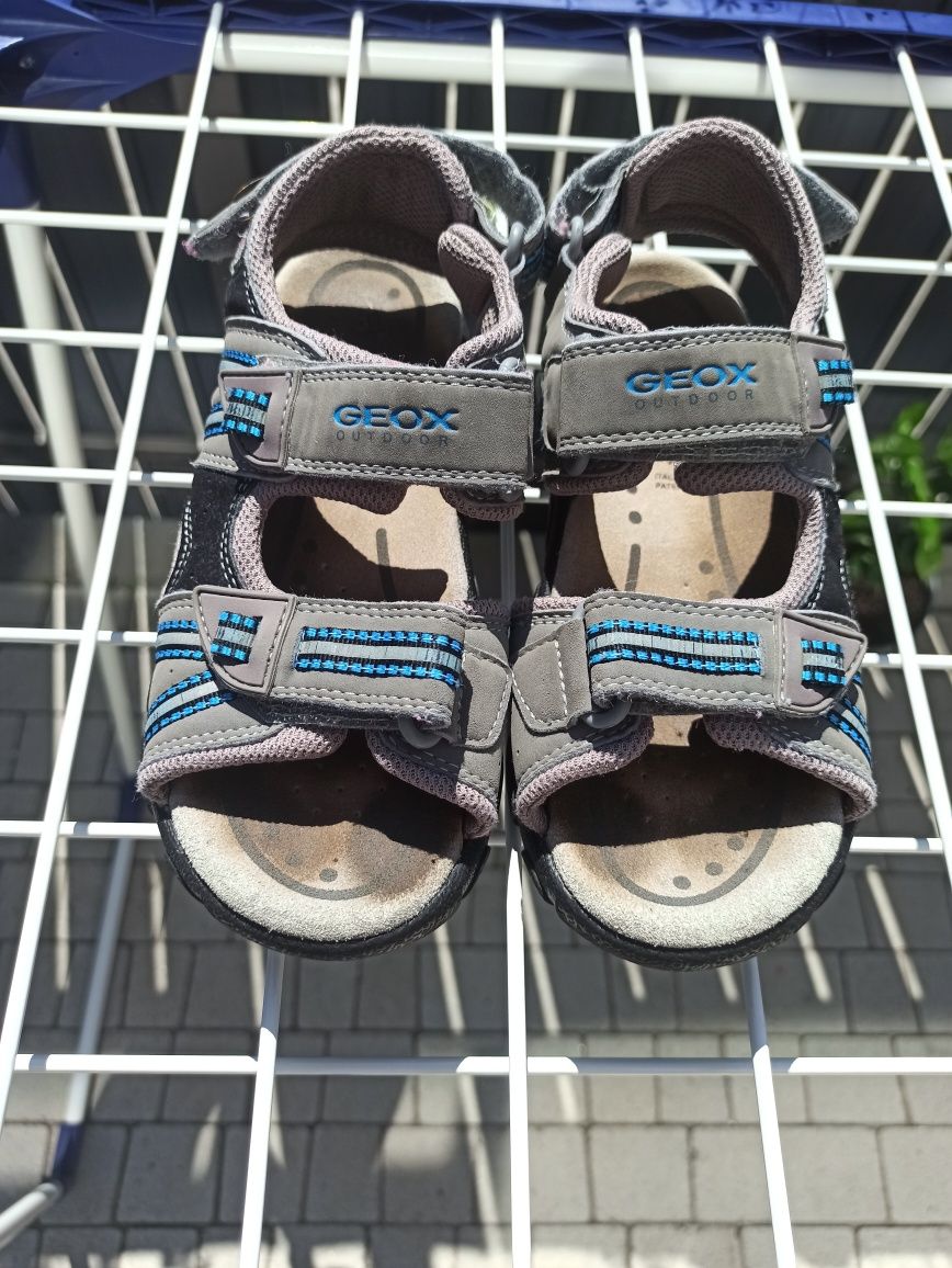 Босоніжки сандалі geox 32р