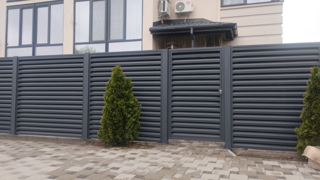 Забор паркани жалюзі горизонтальні паркани  під ключ ворота відкатні