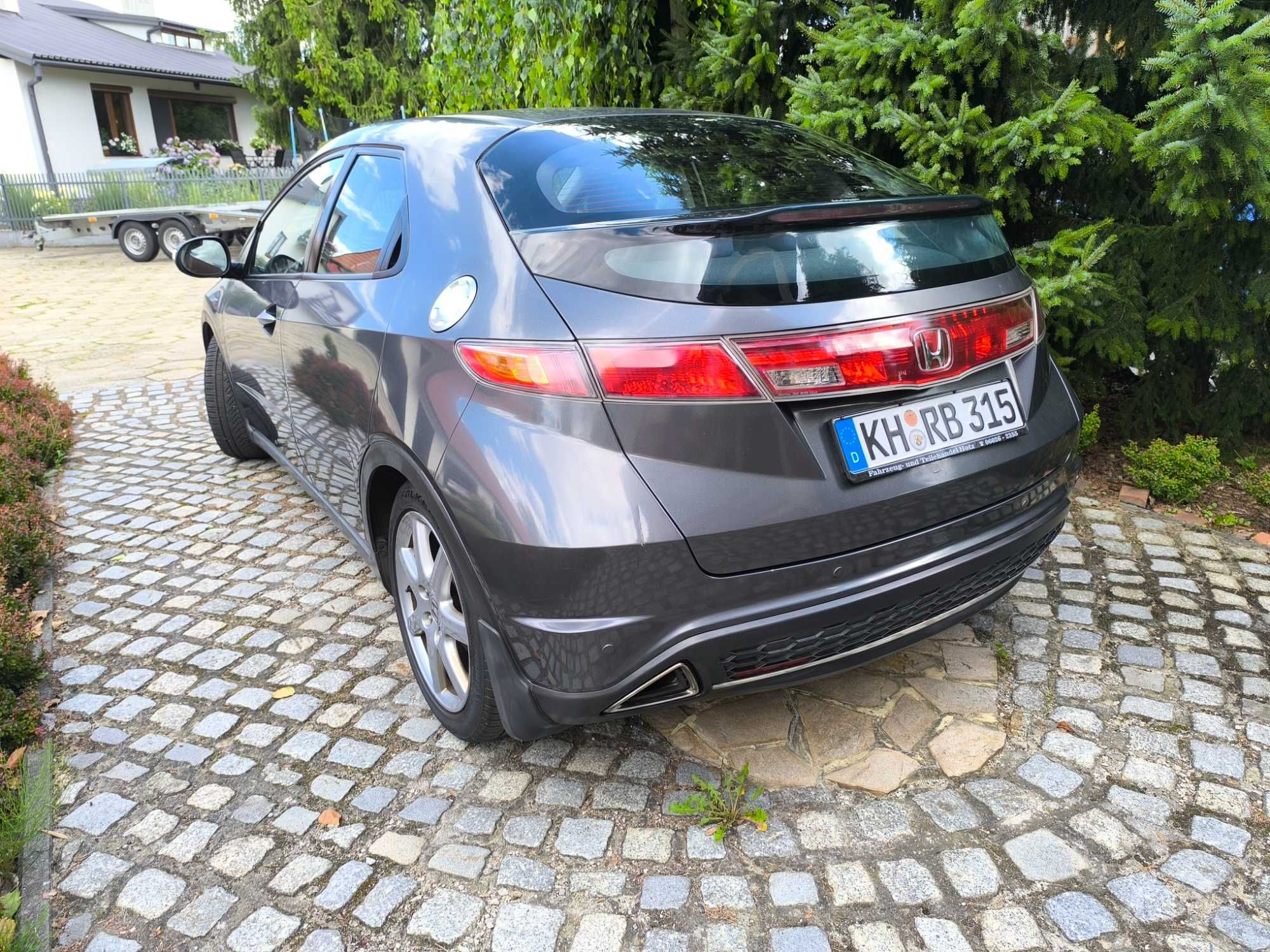 Honda Civic Ufo 2009 1.8 Automat I-shift