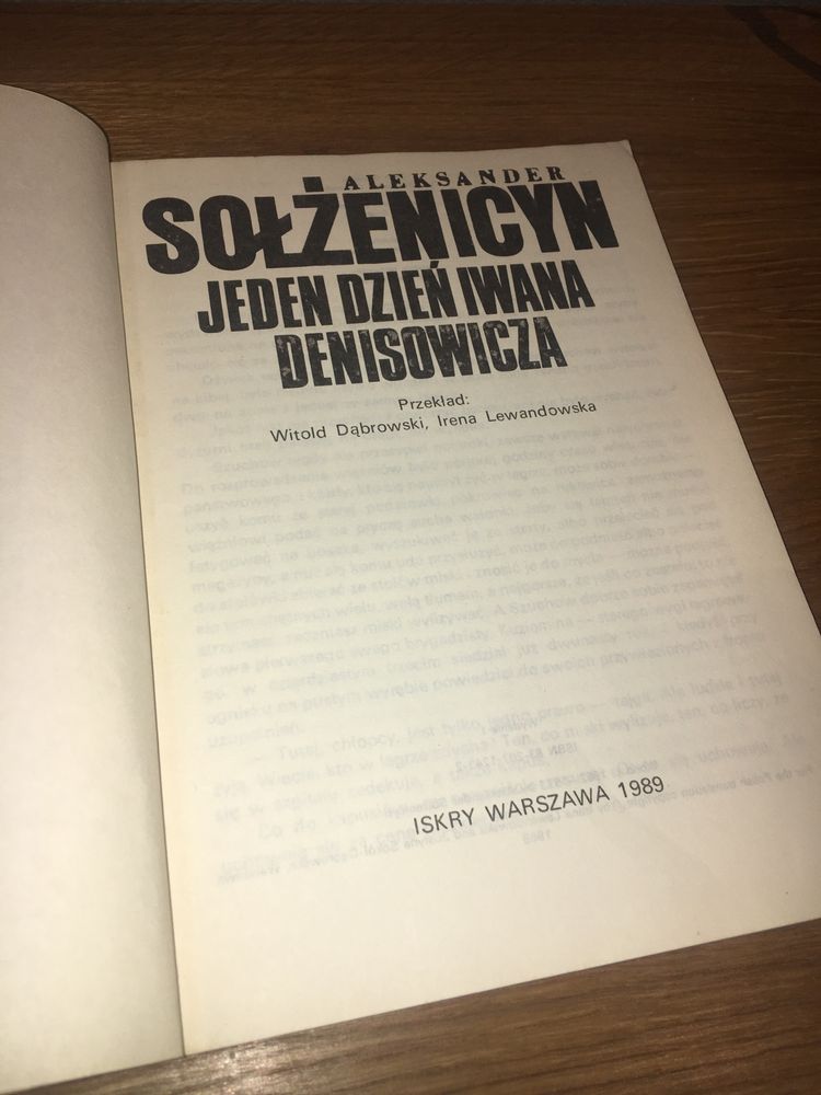 Aleksander solzenicyn książka jeden dzień Iwana Denisowicza iskry
