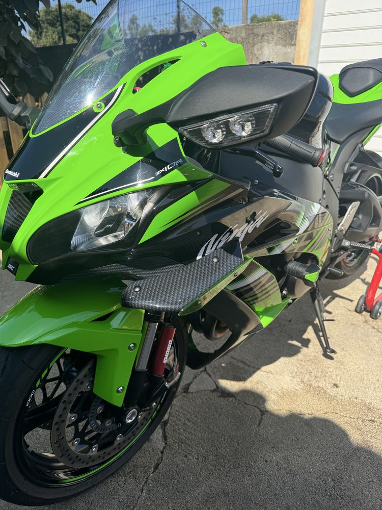 Kawasaki ninja zx10 r