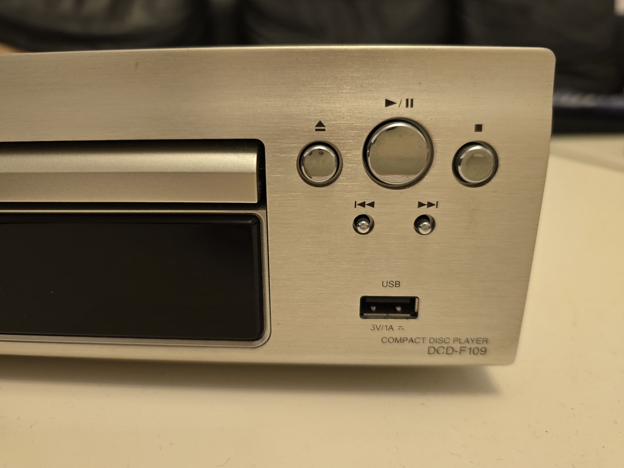 Odtwarzacz CD Denon DCD F109