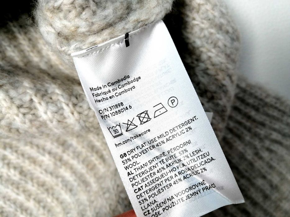 Теплое зимнее свободное платье-свитер H&M