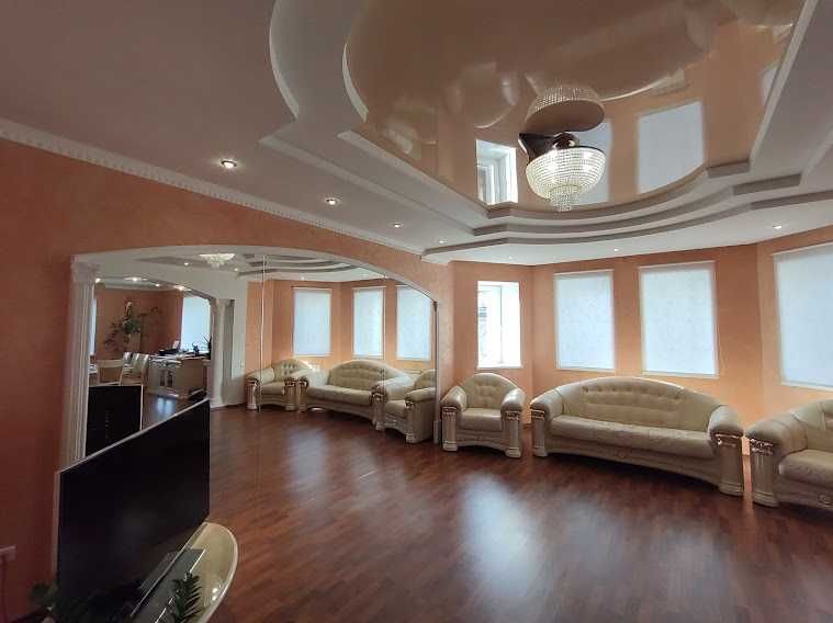 Продаж 2 поверхового будинку в покровському районі