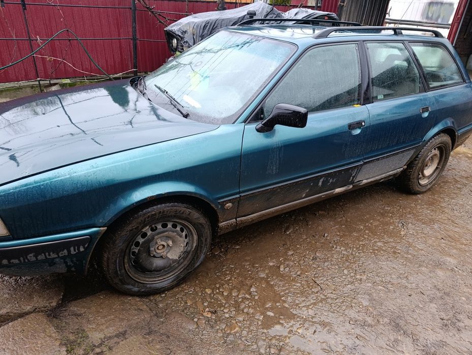 Бу легковий автомобіль