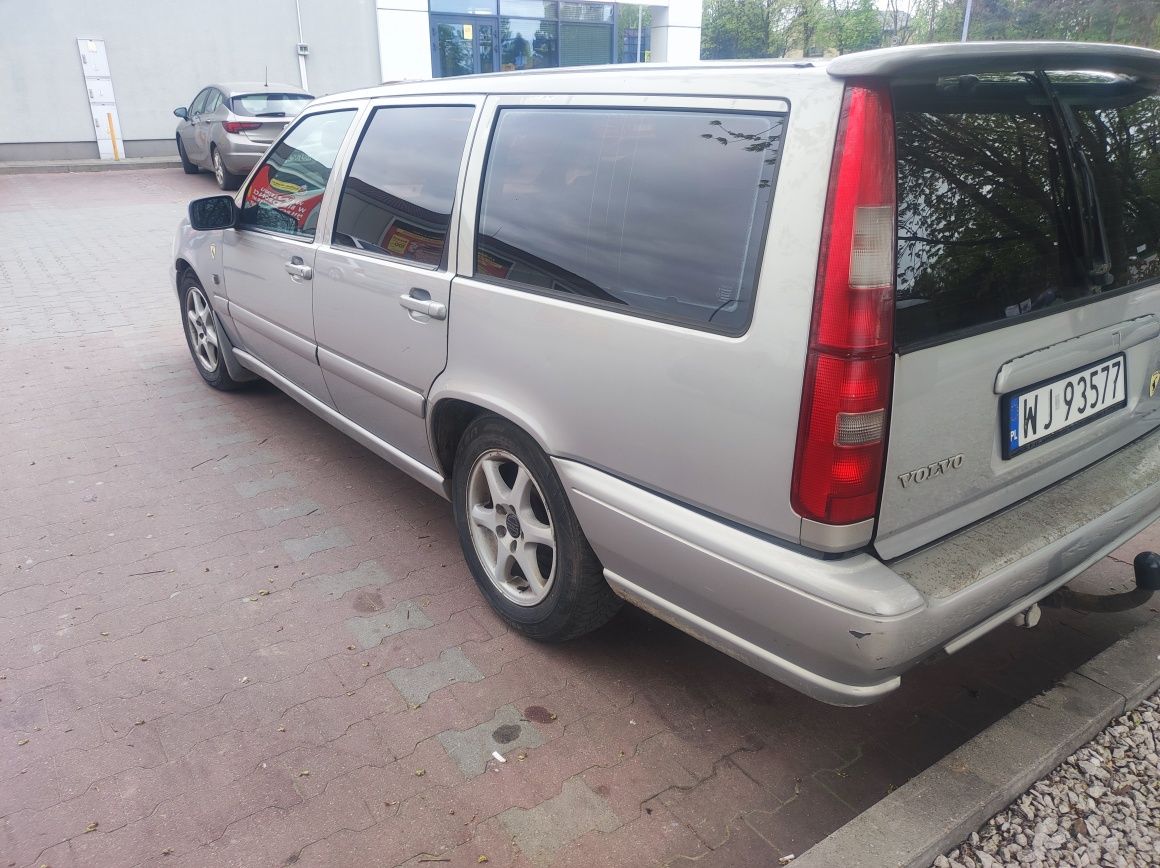 Volvo V70 2.5 TDI na części