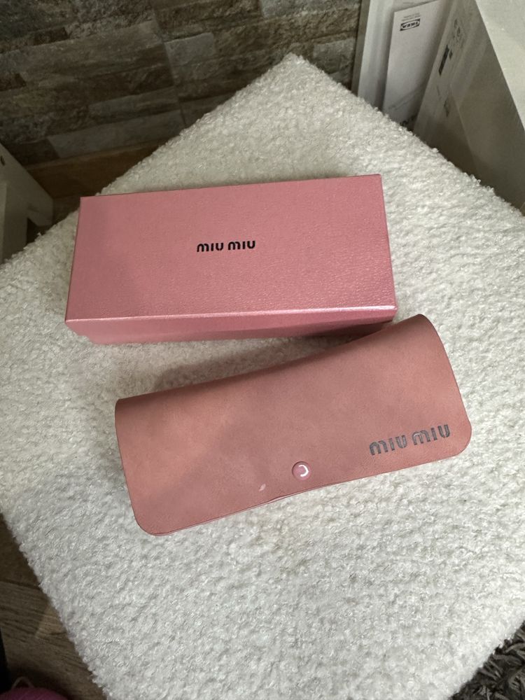 Oculos miu miu novos