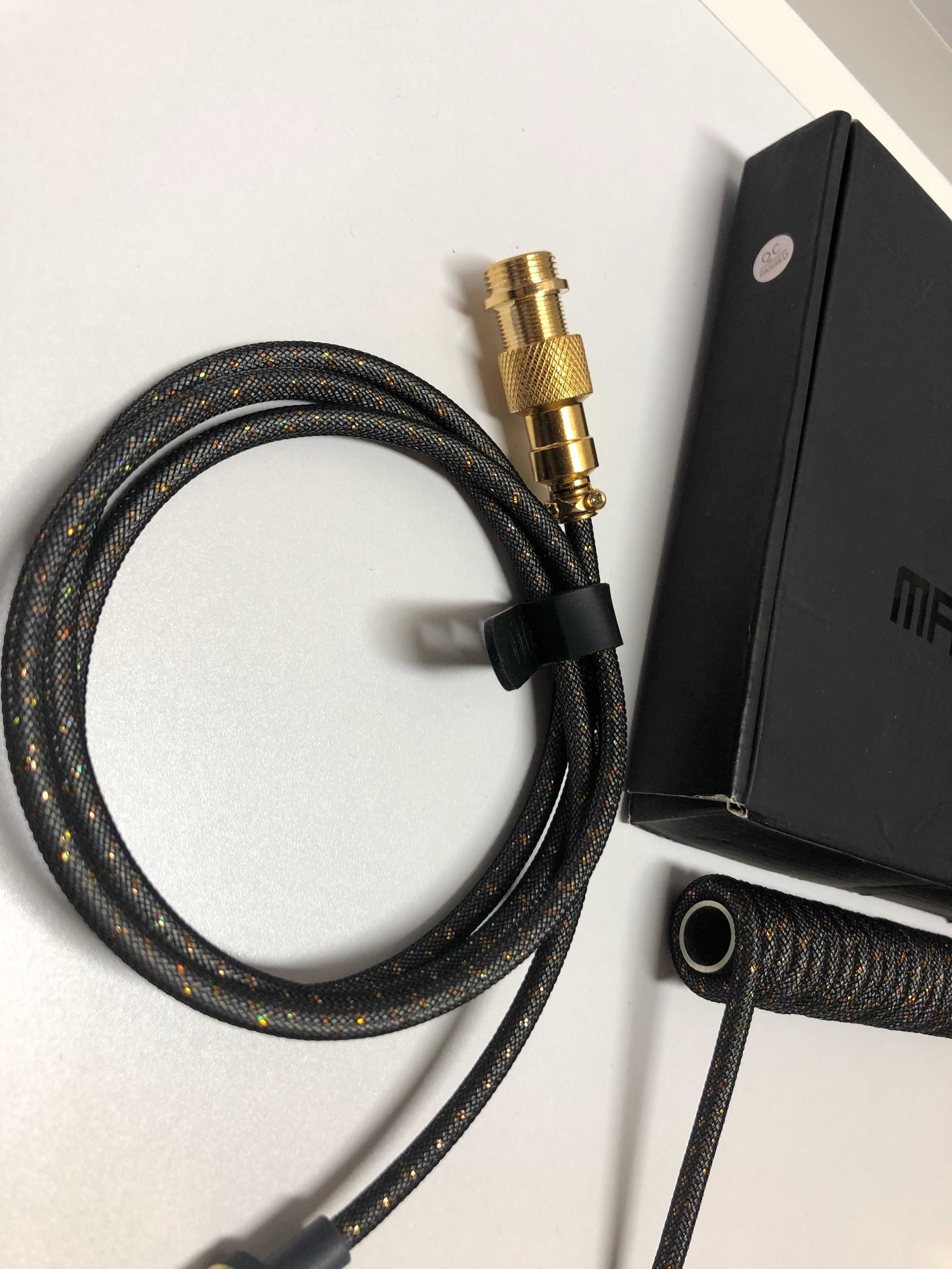 Spiralny kabel USB-C ATTACK SHARK – uszkodzone złącze USB-C