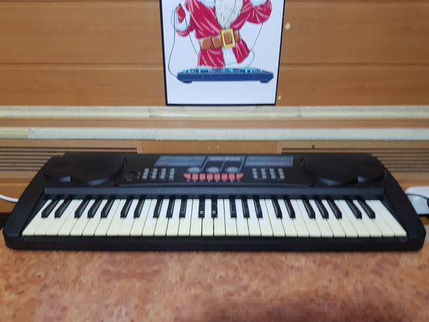 Синтезатор BRAVIS MK-632,(54 клавіші), б/у з Германії