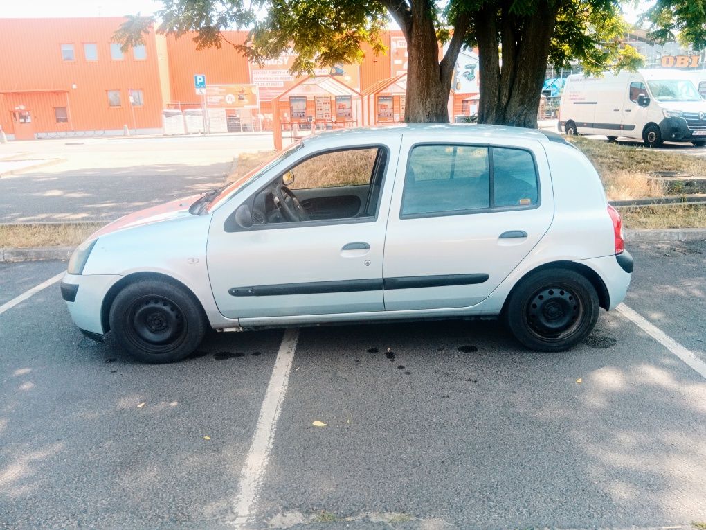 Renault Clio 2 niski przebieg,OC 12.2025.Aktualne