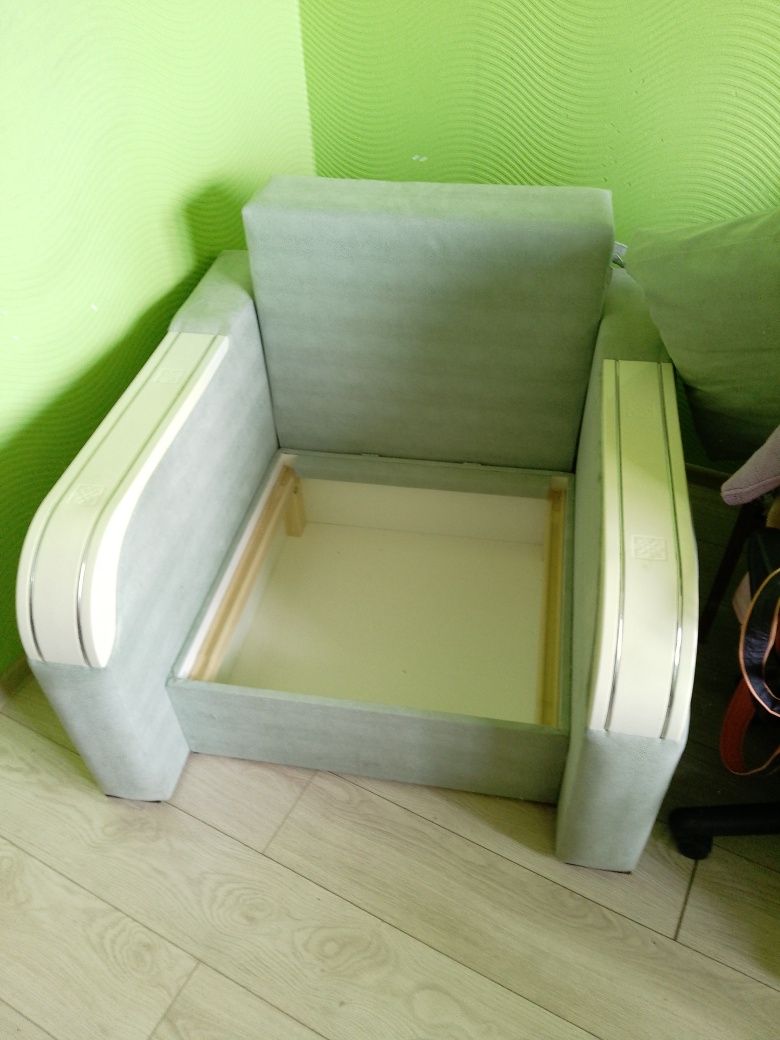 Продам крісло раскладное