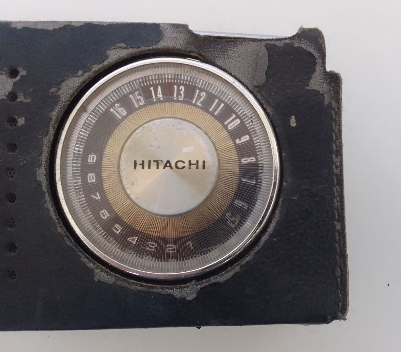 Rádio Hitachi TH-800