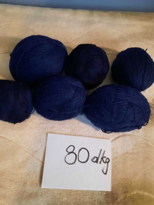 Wełna, motki., różne.  1,95 kg. Cena do negocjacji.