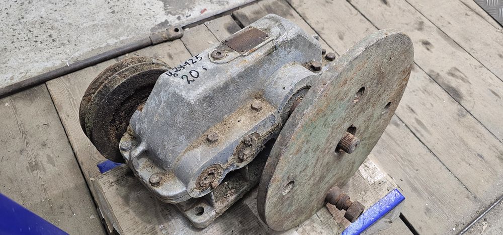 Ц2у-125-20 редуктор цилиндрический на дровокол