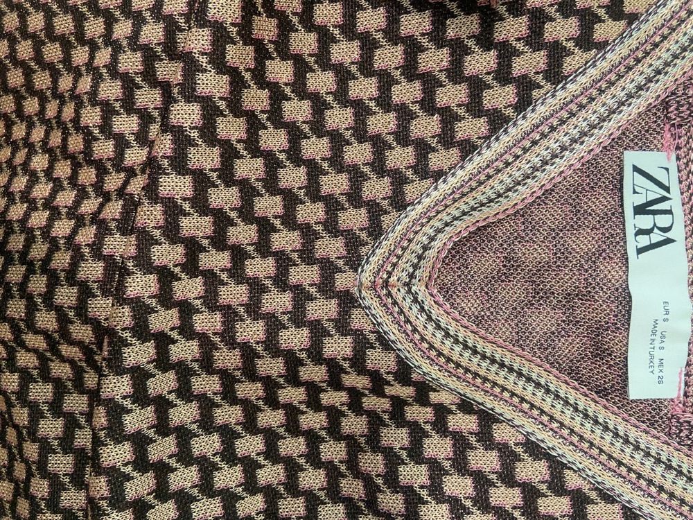 Жіноча сучасна яскрава майка з колекції,,Zara,,