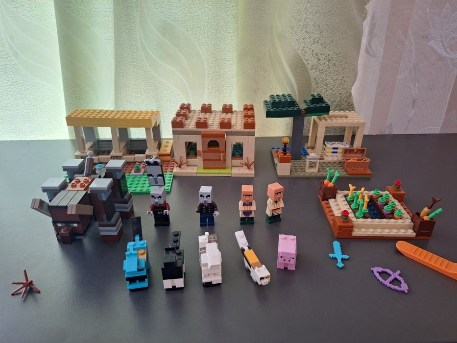 Lego Minecraft 21171 + 21160 (niepełne zestawy)