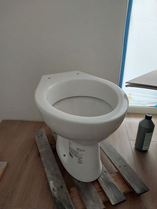 Miska ustepowa wc stojącą Koło IDOL z deską muszla klozetowa