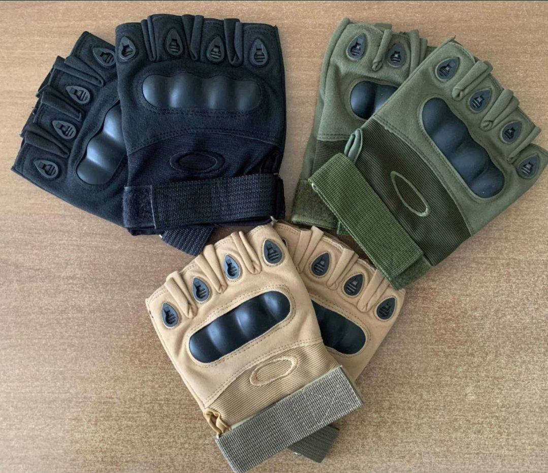 Стpiлецькi,тaктичні,захищені pyкaвички без пaльцiв колекція Oakley!