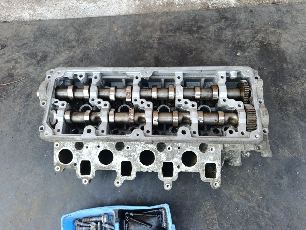 Głowica kompletna VW T5 Lift 2.0 TDI