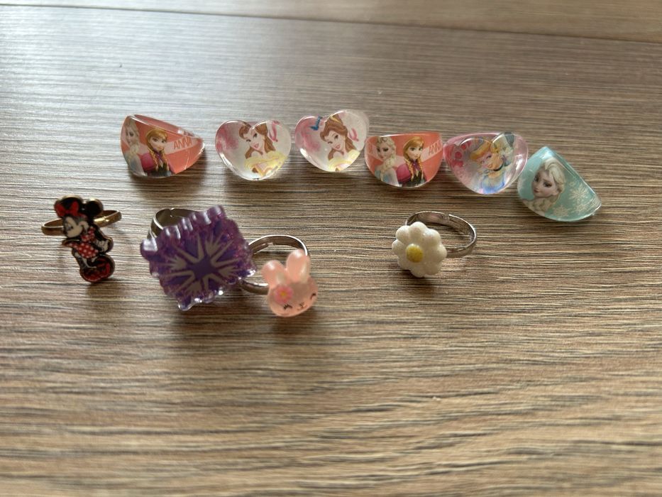 Zestaw pierścionków dla dziewczynki