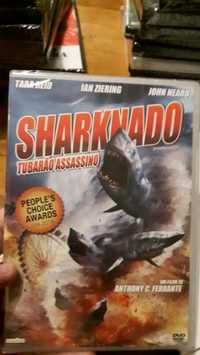 Triologia sharknado