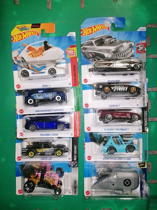Hot Wheels 2024 (vários)