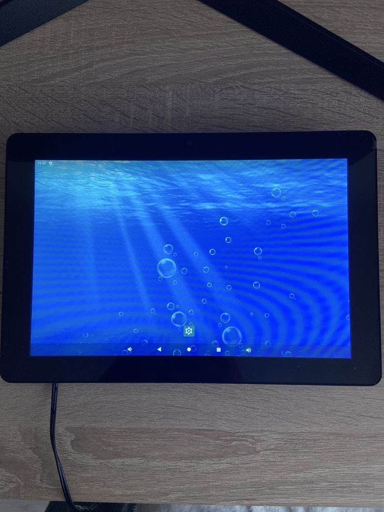 Monitor informacyjno-reklamowy iiyama ProLite TW1023ASC-B1P 10
