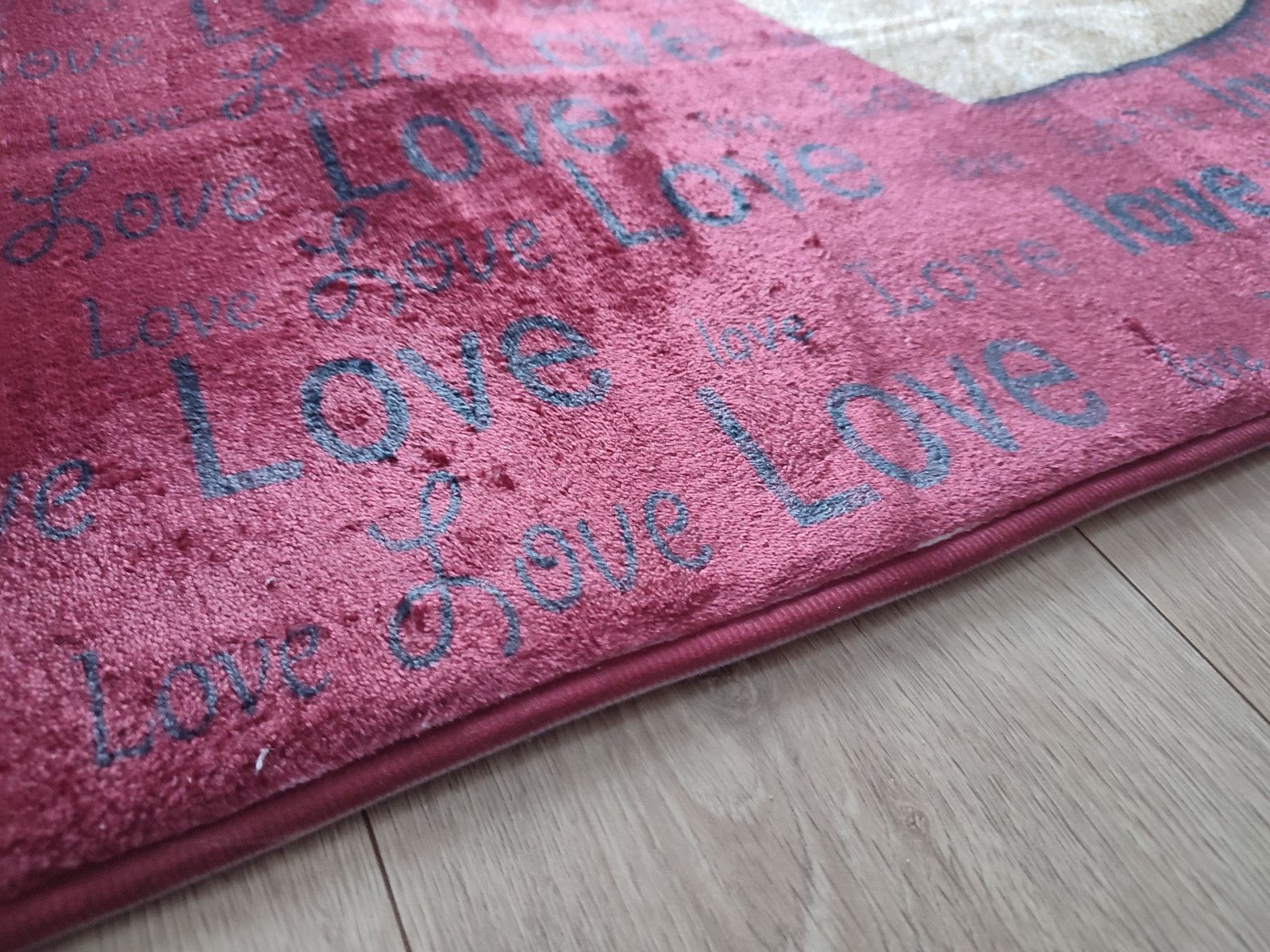 Nowy dywan do pokoju Serca 80x120