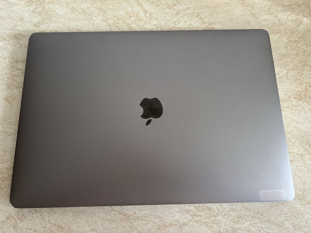 Macbook Pro 15, 2017р., Touch Bar, i7, 16/512