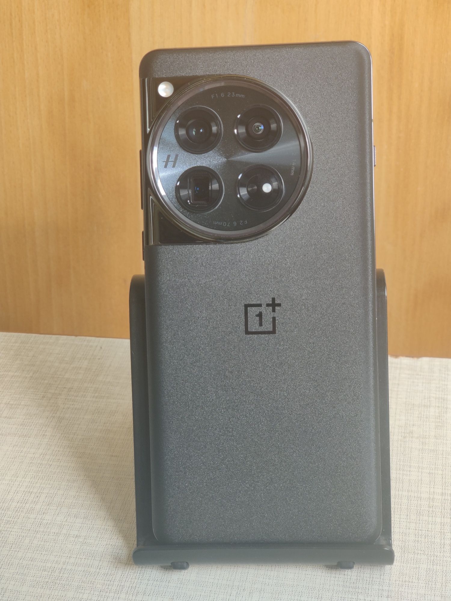 OnePlus 12  12/256 gb