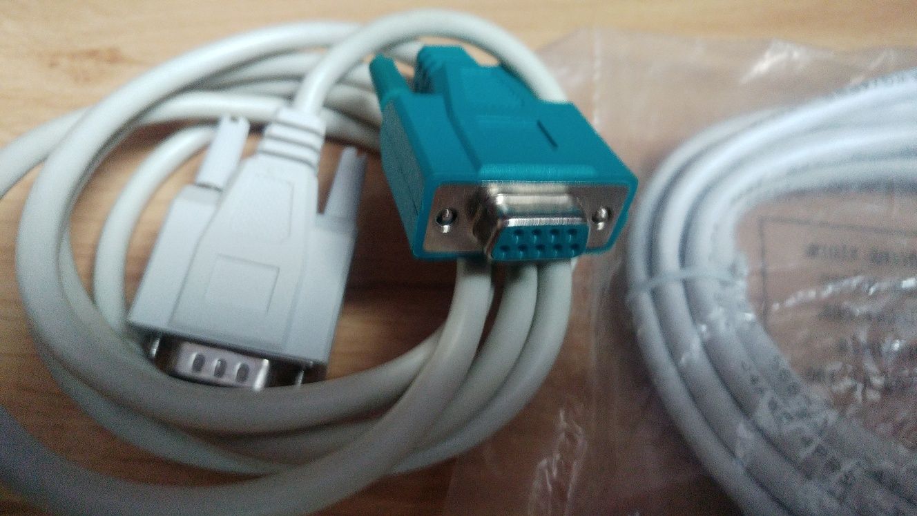 Kabel do komputera COM 1,5m i do internetu RJ45.