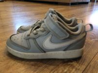 Nike buty dziewczece sportowe rozmiar 26
