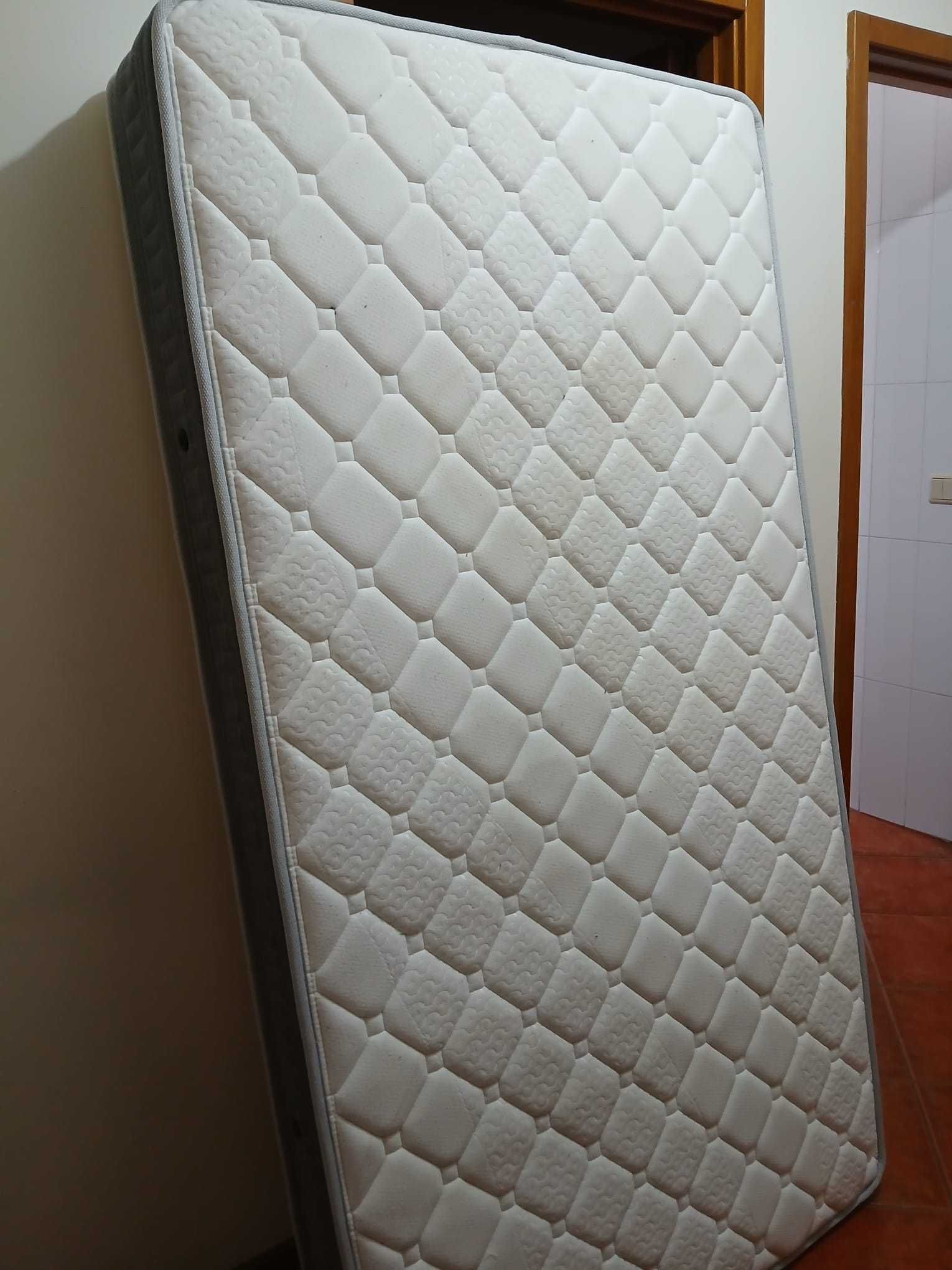 colchão cama solteiro para desocupar