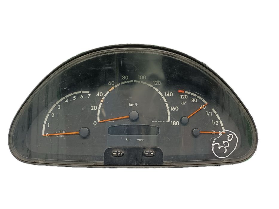 Quadrante / painel de instrumentos MERCEDES-BENZ Sprinter 2-t (901, 90