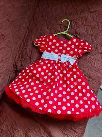 Красное платье в горошек, на 2 годика, очень пышное, 98р