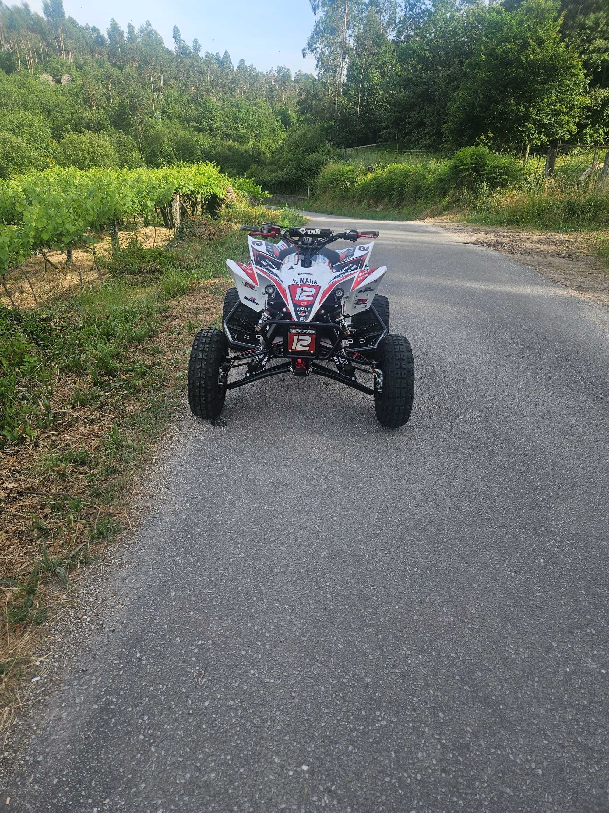 Yamaha yfz450r  .