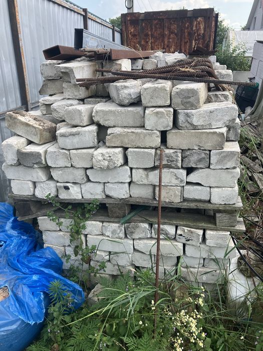 Продам кирпич