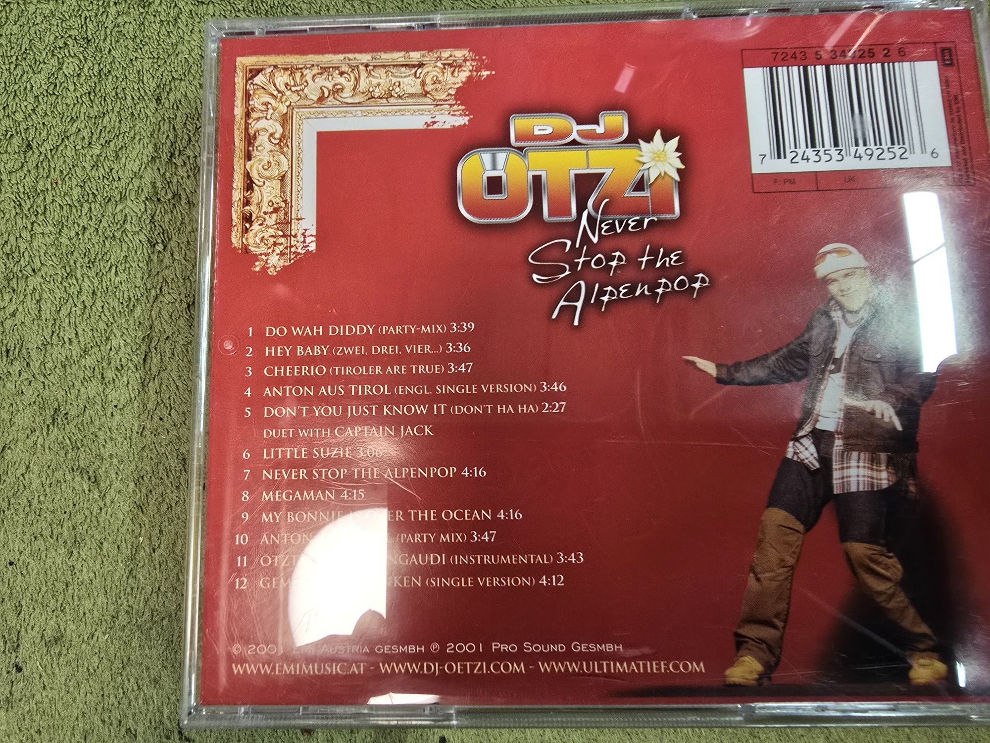 7 płyt CD różni wykonawcy stare techno.