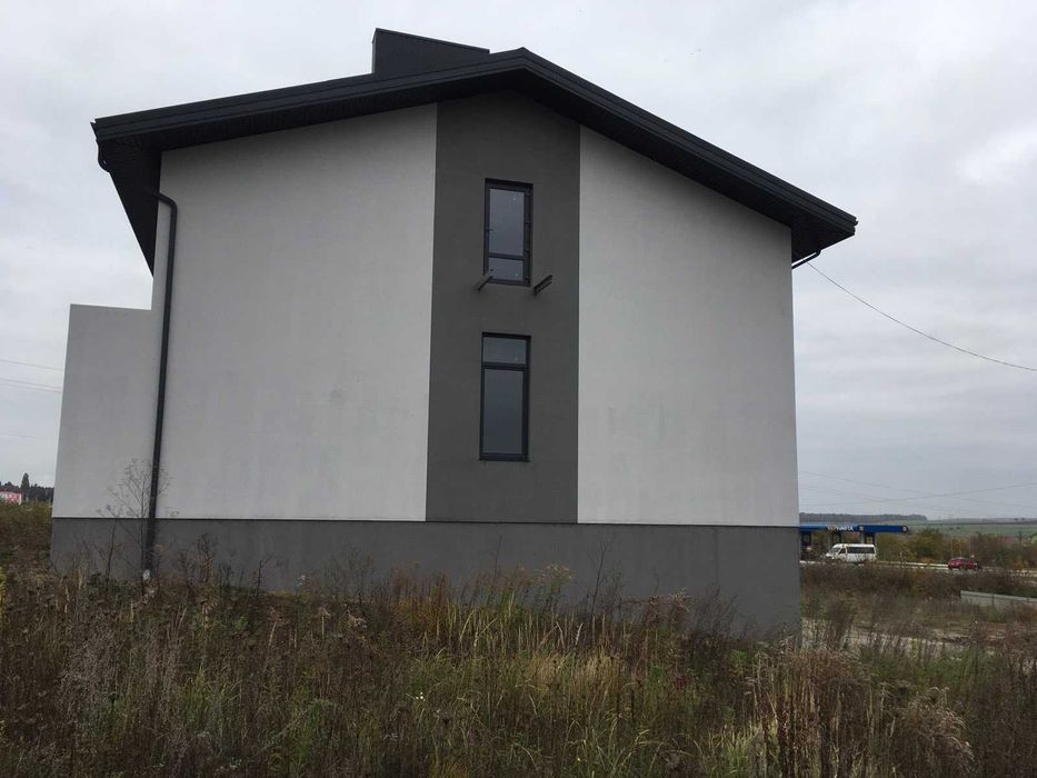 Здам 1 та 2 поверх приміщення по 250 кв. м.