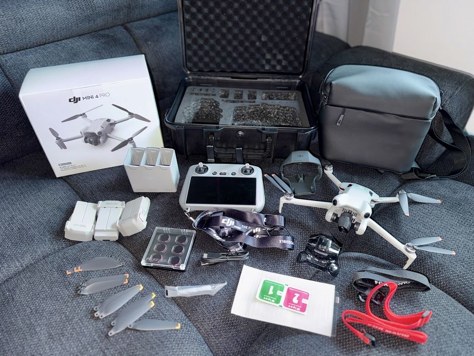 Dron DJI Mini 4 Pro Fly More Combo (RC 2) + filtry FREEWELL + case