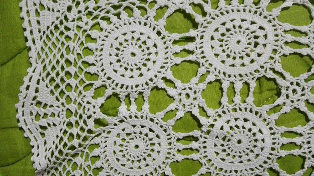 Naperon renda feito à mão 31x23