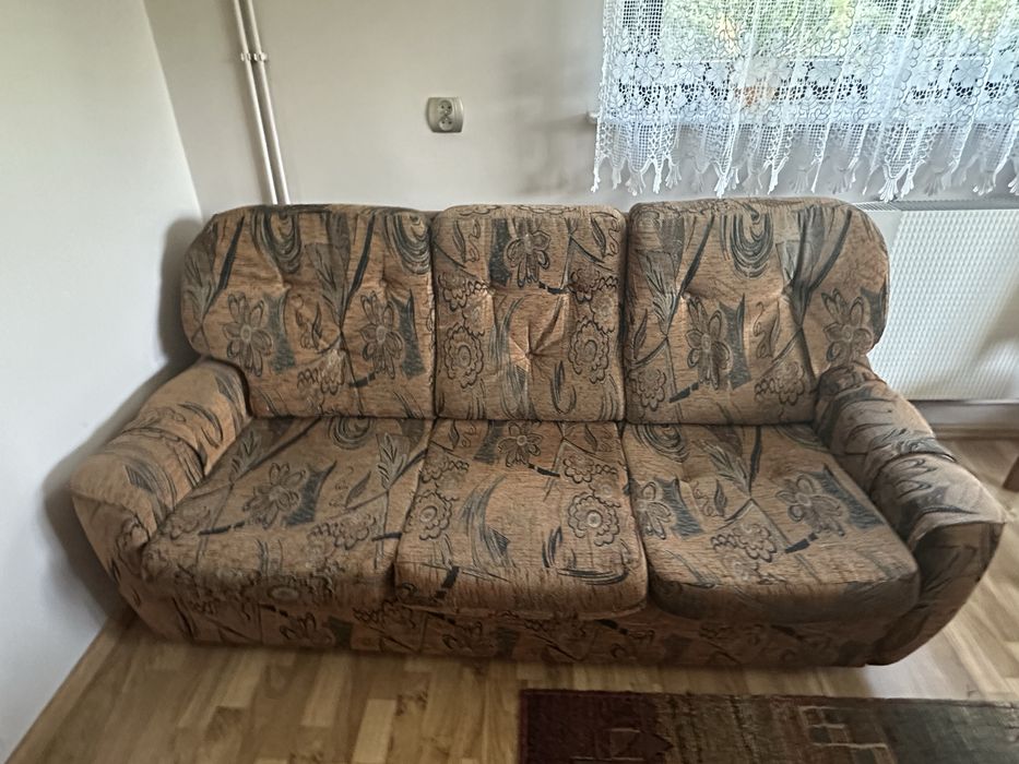 Sofa z dwoma fotelami