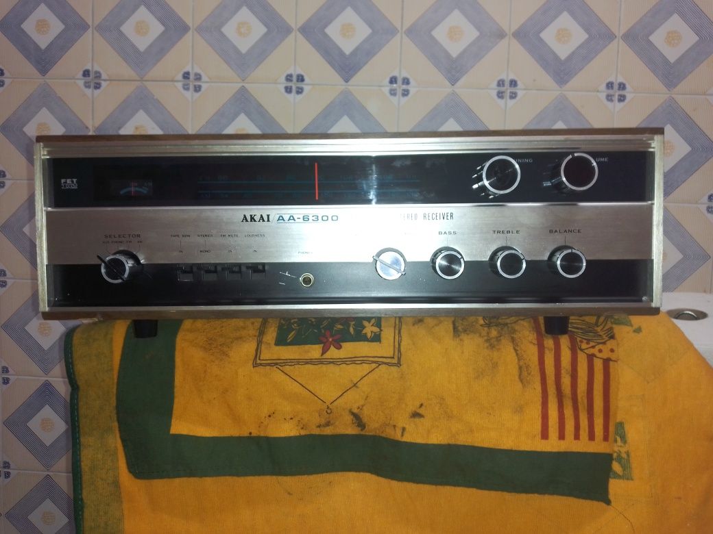 Amplificador vintage AKAI