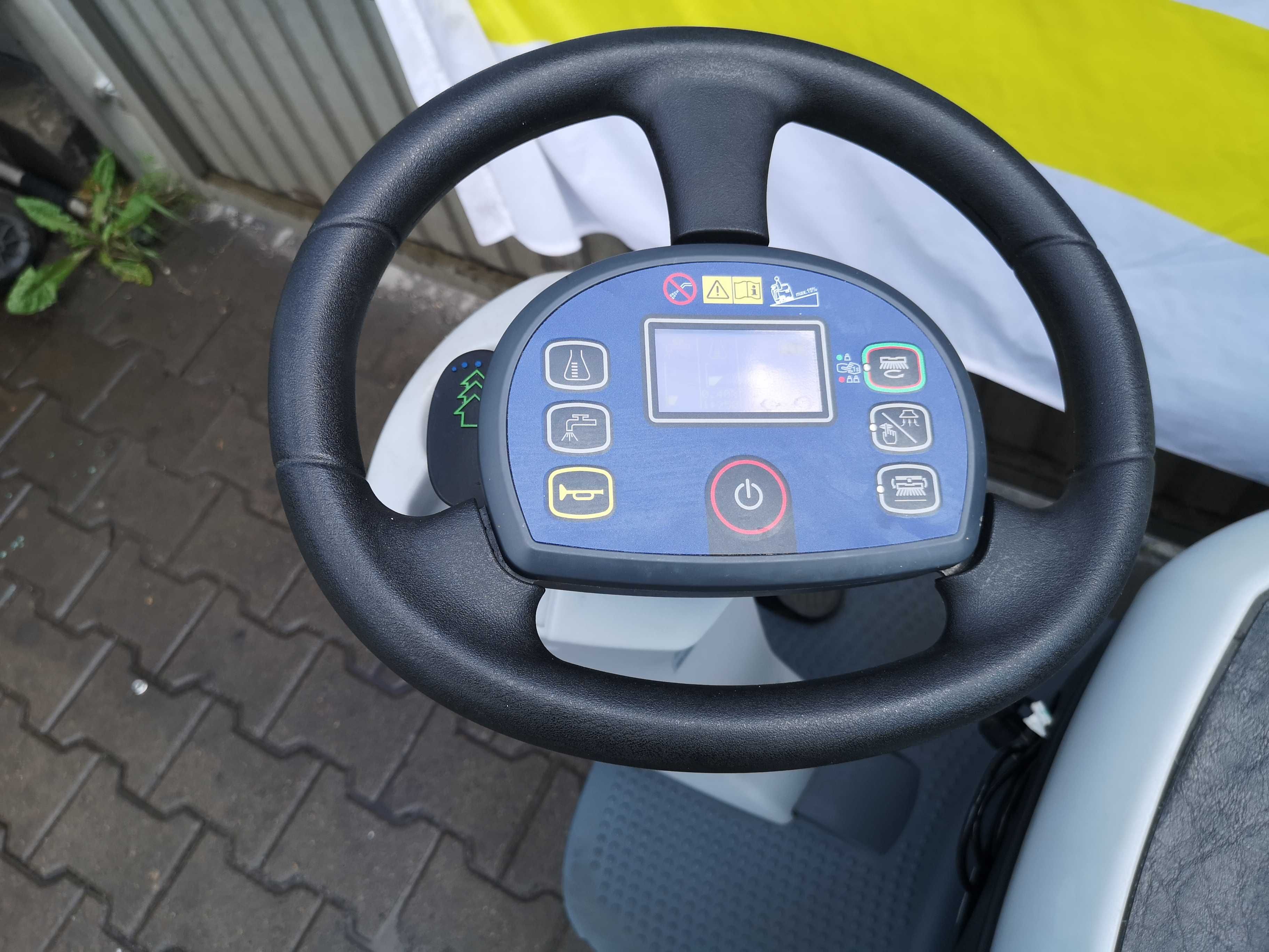 Szorowarka Nilfisk Scrubber Sc 2000 53b full pkb rok 2019 -Karcher
