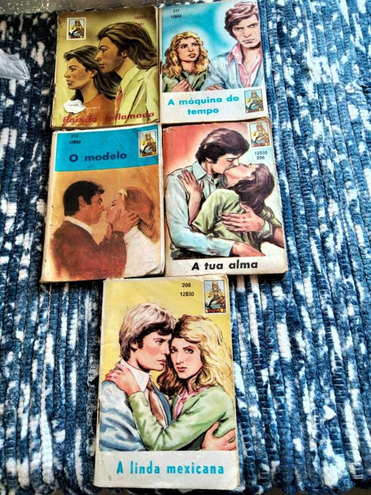 Livros de bolso cow-boy e