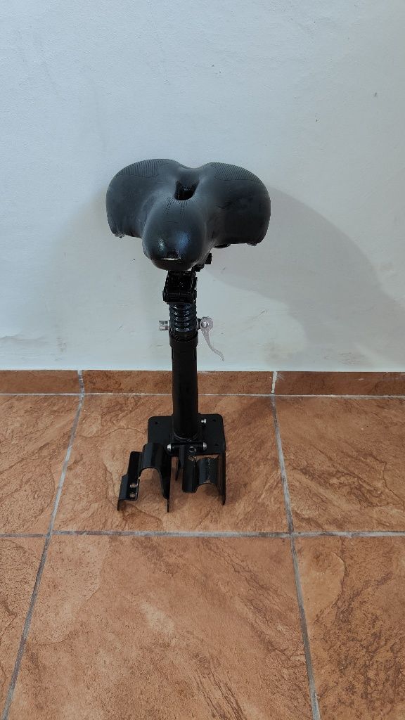 Siodełko - Techlife X5 / Motus pro 8.5 lite / Bolt SX / Kugoo Kirin X1