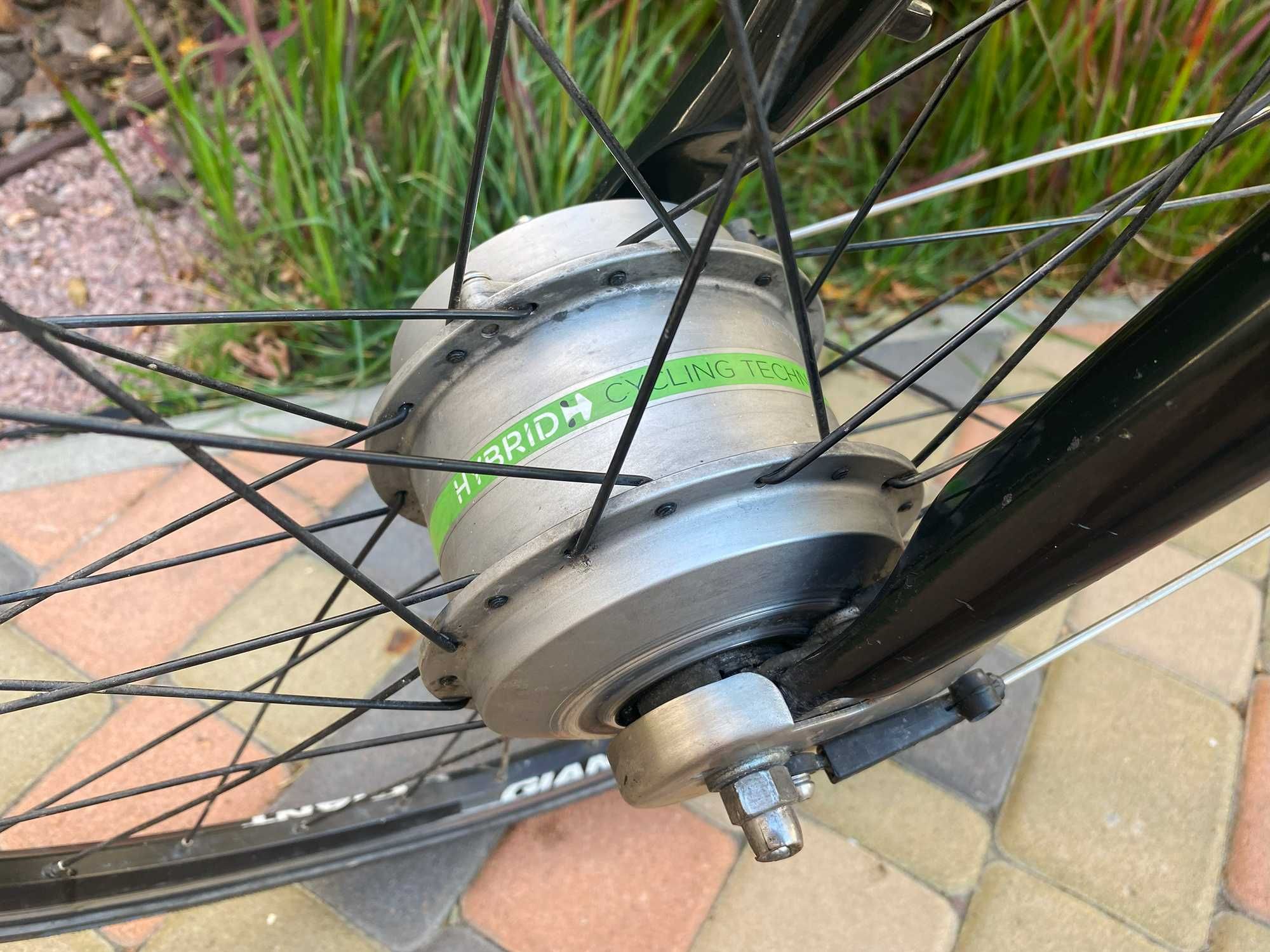 Електровелосипед Giant Twist Esprit Power (M, чорний/білий, б/у)