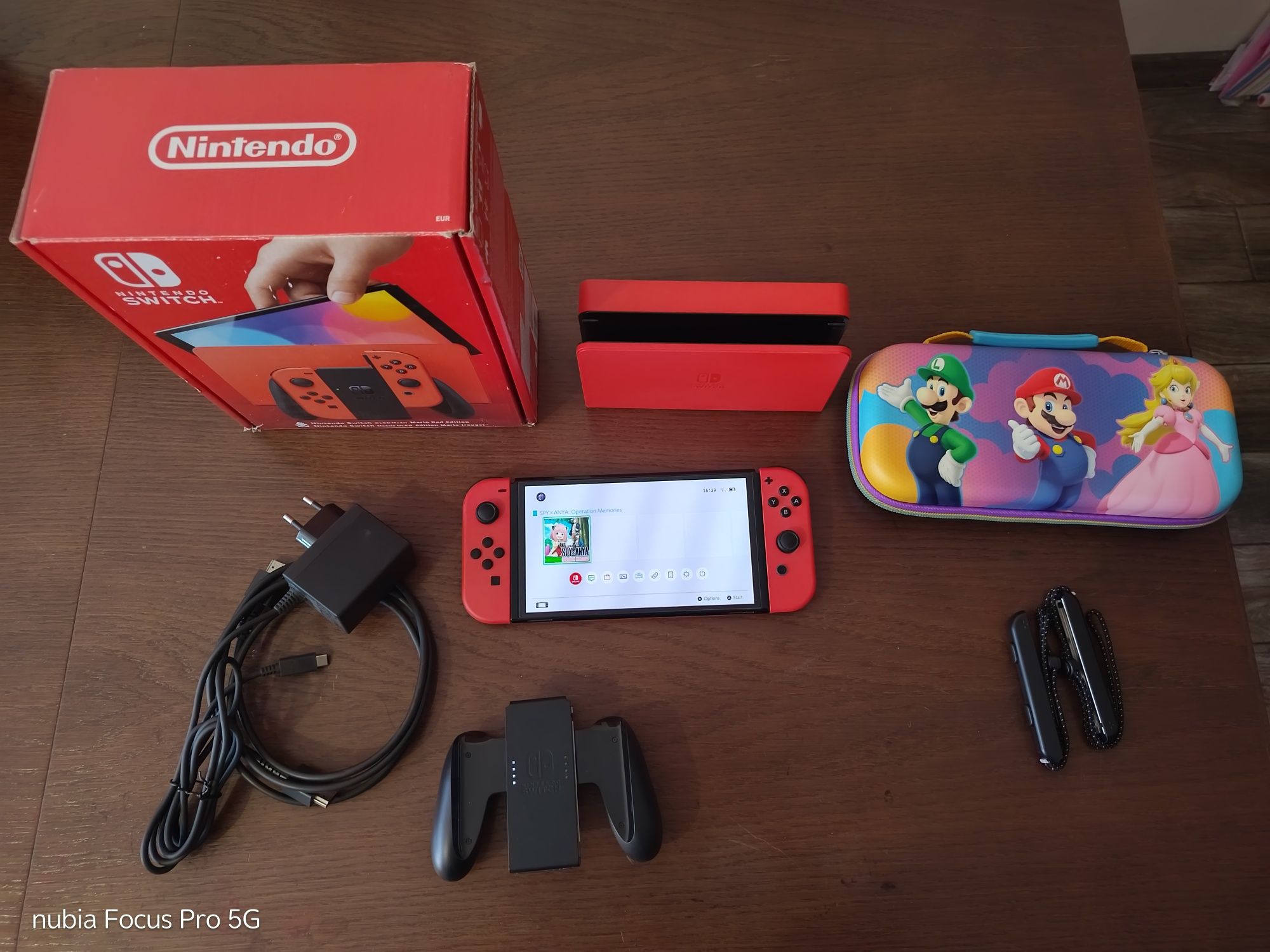 Nintendo Switch OLED Mario Edition Jak Nowy