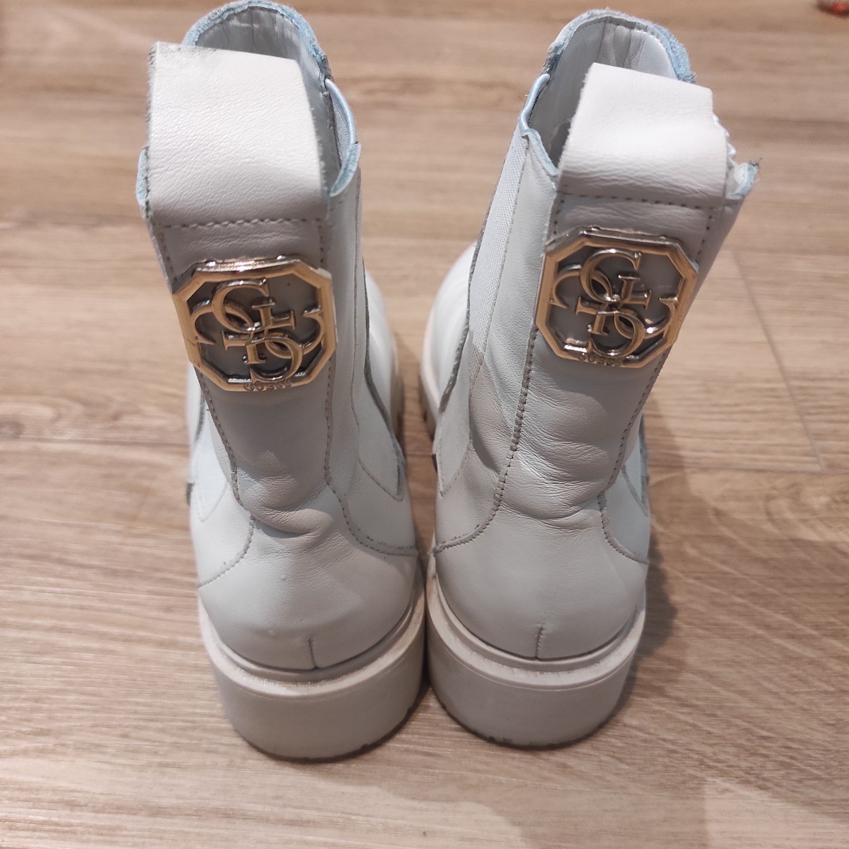 Buty Guess za kostkę